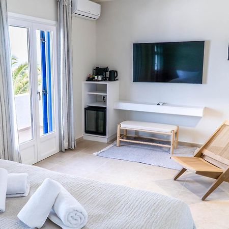 The Noverian Bios Santorini Boutique Hotel Fira  Room photo