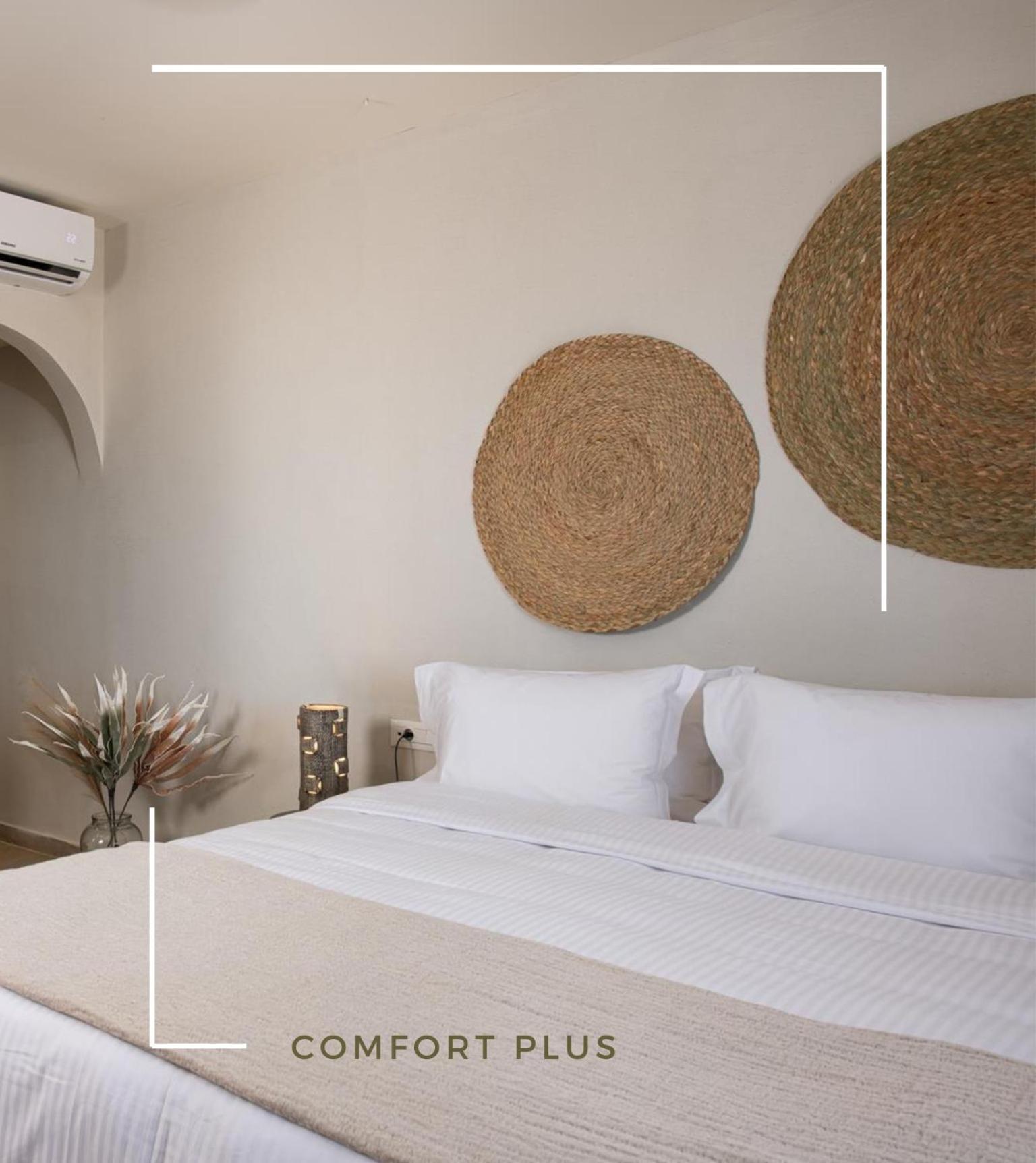 The Noverian Bios Santorini Boutique Hotel Fira  Room photo