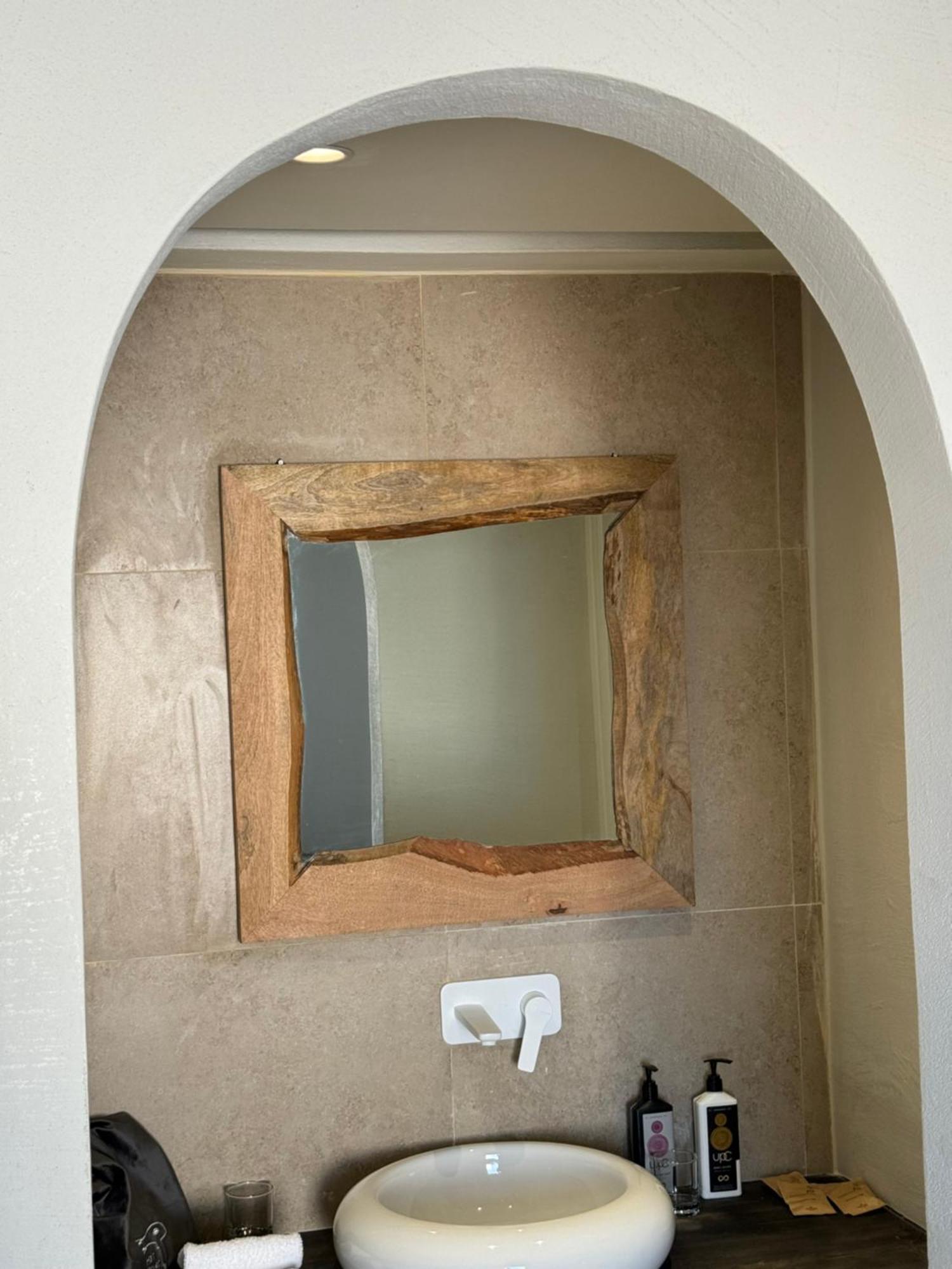 The Noverian Bios Santorini Boutique Hotel Fira  Room photo